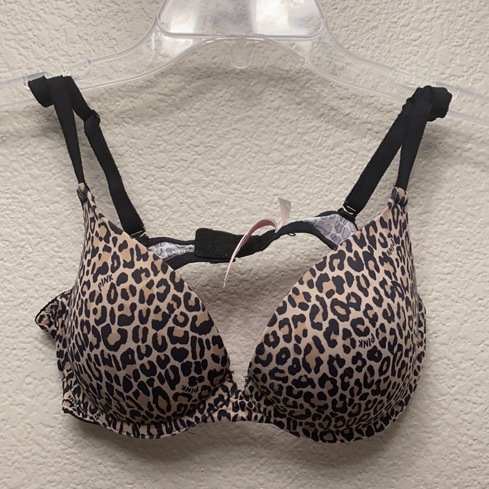 Victoria’s Secret PINK • Wear Everywhere Push Up